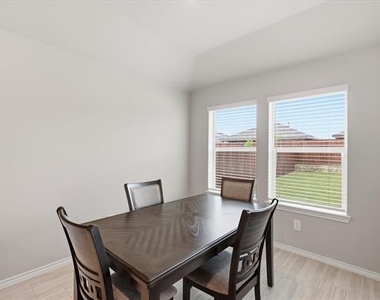 845 Round Robin Lane - Photo Thumbnail 10