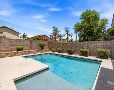 3906 E Kimberly Way - Photo Thumbnail 16