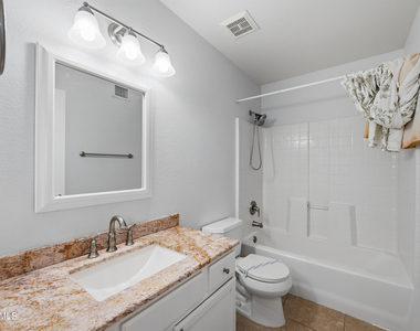 3906 E Kimberly Way - Photo Thumbnail 14