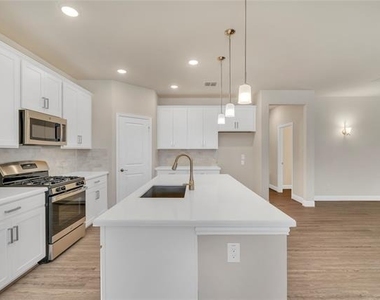 4523 Westminster Avenue - Photo Thumbnail 13