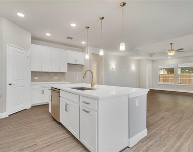 4523 Westminster Avenue - Photo Thumbnail 11