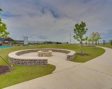 4523 Westminster Avenue - Photo Thumbnail 32