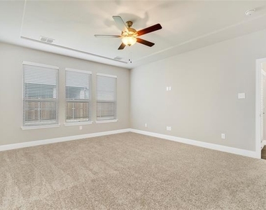 4523 Westminster Avenue - Photo Thumbnail 16