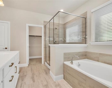 4523 Westminster Avenue - Photo Thumbnail 19