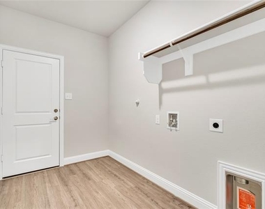 4523 Westminster Avenue - Photo Thumbnail 26