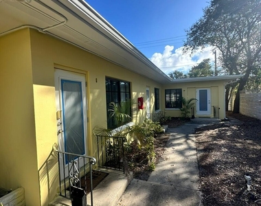 214 S Palmway - Photo Thumbnail 1
