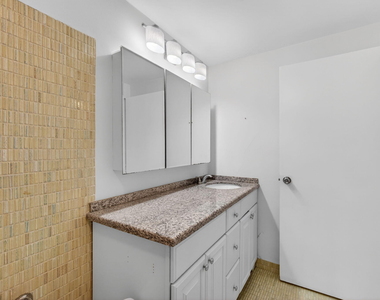 2800 N Flagler Drive - Photo Thumbnail 21