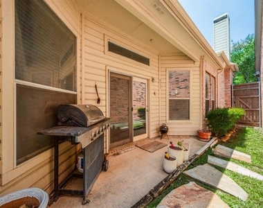 6072 Thursby Avenue - Photo Thumbnail 27