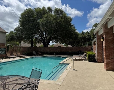 6072 Thursby Avenue - Photo Thumbnail 28