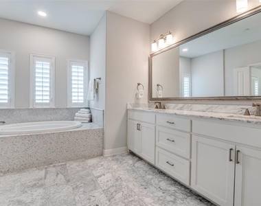 7525 Renaissance Boulevard - Photo Thumbnail 15