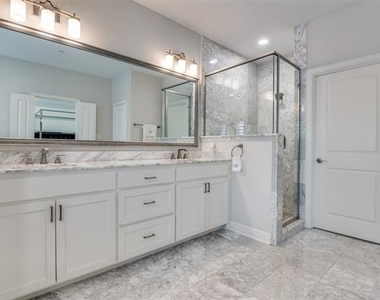 7525 Renaissance Boulevard - Photo Thumbnail 14