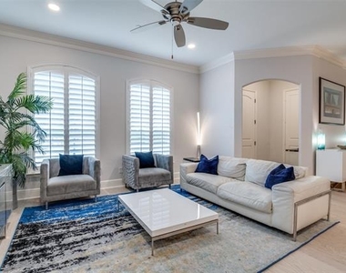 7525 Renaissance Boulevard - Photo Thumbnail 2