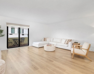 1501 S Flagler Drive - Photo Thumbnail 2