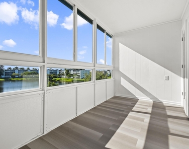 4047 Lincoln - Photo Thumbnail 16