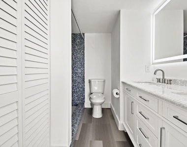 4047 Lincoln - Photo Thumbnail 14