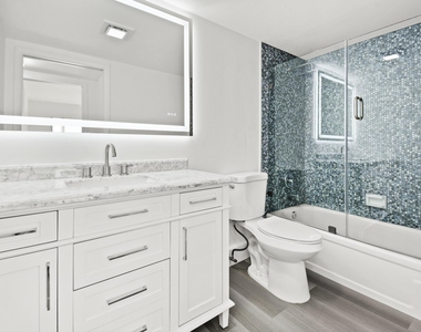 4047 Lincoln - Photo Thumbnail 13