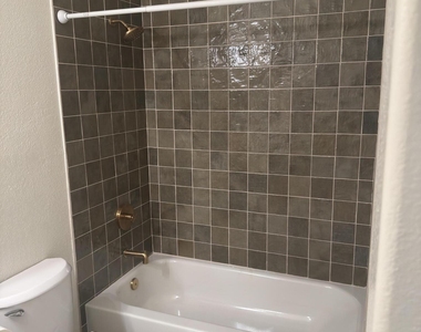 1825 W Ray Road - Photo Thumbnail 4