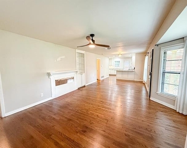 3766 Park Lane - Photo Thumbnail 1