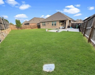 11229 Yellow Rose Way - Photo Thumbnail 19