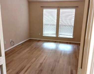 1113 Haskell Drive - Photo Thumbnail 8