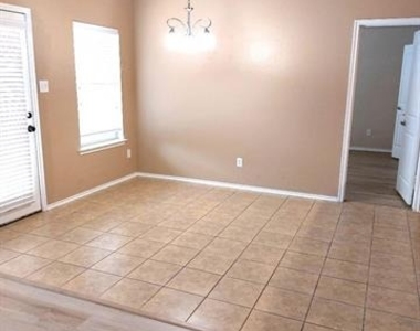 1113 Haskell Drive - Photo Thumbnail 5