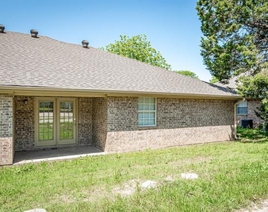 1803 Park Place - Photo Thumbnail 13
