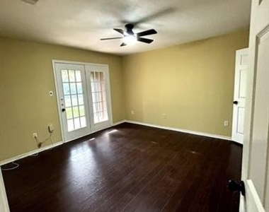 1803 Park Place - Photo Thumbnail 25
