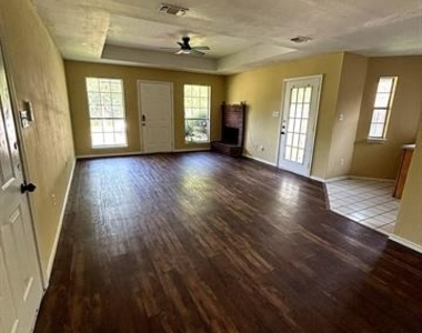 1803 Park Place - Photo Thumbnail 19