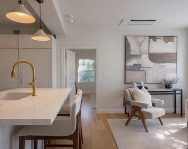 184 Sunset Avenue - Photo Thumbnail 10