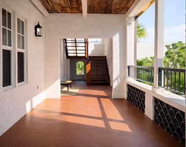 184 Sunset Avenue - Photo Thumbnail 15