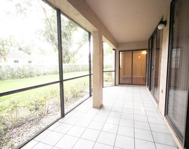 9867 Nw 1st Court - Photo Thumbnail 7
