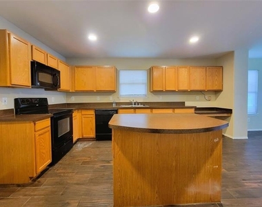 1433 Kramer Court - Photo Thumbnail 6