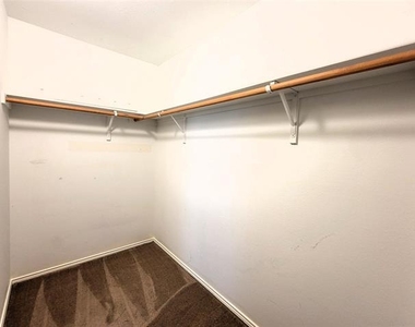 1433 Kramer Court - Photo Thumbnail 18