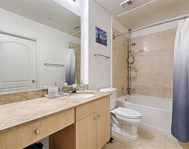 3225 Turtle Creek Boulevard - Photo Thumbnail 14