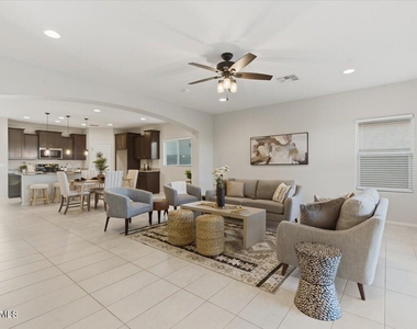 3745 N Astoria Drive - Photo Thumbnail 14