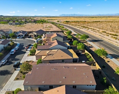 3745 N Astoria Drive - Photo Thumbnail 31