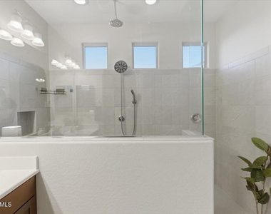 3745 N Astoria Drive - Photo Thumbnail 21