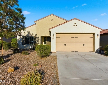 3745 N Astoria Drive - Photo Thumbnail 26