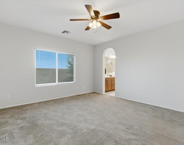 3745 N Astoria Drive - Photo Thumbnail 17