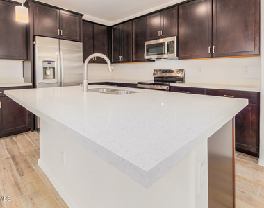 1871 E Hampton Lane - Photo Thumbnail 1