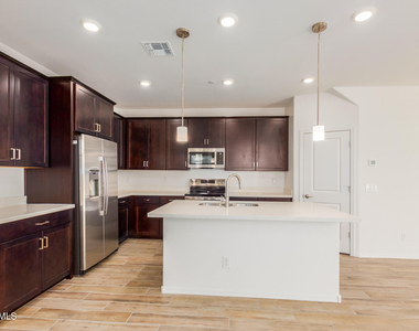1871 E Hampton Lane - Photo Thumbnail 11