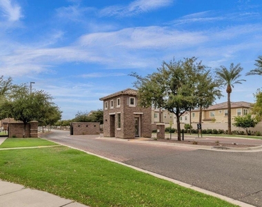 1871 E Hampton Lane - Photo Thumbnail 39
