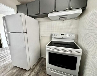417 N K Street - Photo Thumbnail 11