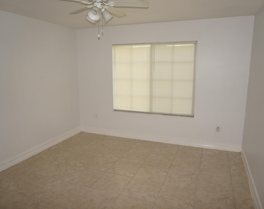 4021 San Marino Boulevard - Photo Thumbnail 7