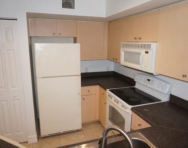 4021 San Marino Boulevard - Photo Thumbnail 3