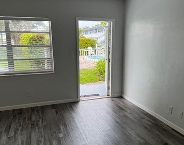 751 Pine Drive - Photo Thumbnail 5