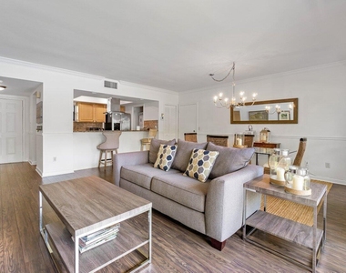 11863 Wimbledon Circle - Photo Thumbnail 1