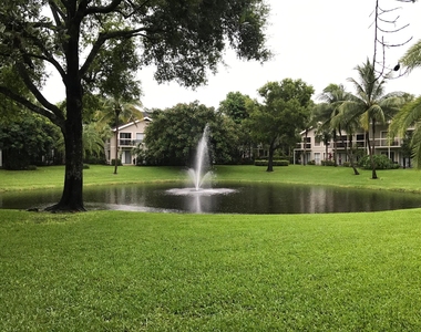11863 Wimbledon Circle - Photo Thumbnail 13