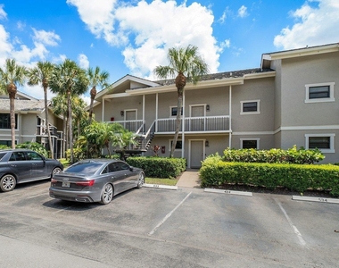 11863 Wimbledon Circle - Photo Thumbnail 21