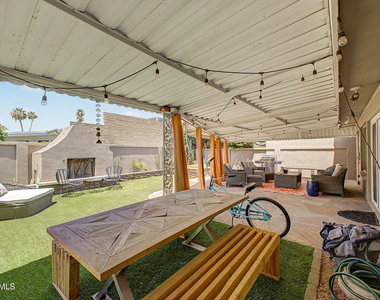 4718 N 77th Place - Photo Thumbnail 18